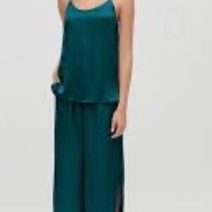 Cuyana washable charmeuse crop pants